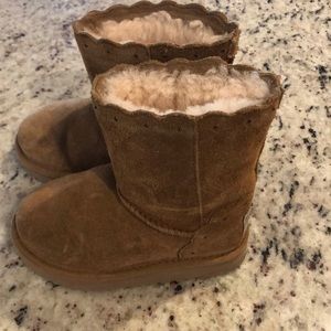 Toddler ugg boots size 8 US